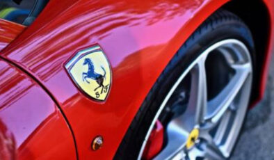 Ferrari’nin logosunun at olmasının nedeni bakın neymiş…