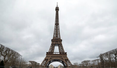 Fitch Ratings, Fransa’nın kredi notu bir haftada ikinci defa düşürdü