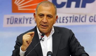 Gürsel Tekin: Beni CHP binasına sokmayacak bir babayiğit yoktur