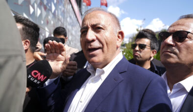 Gürsel Tekin, İstanbul il kongresinde oy kullanamayacak