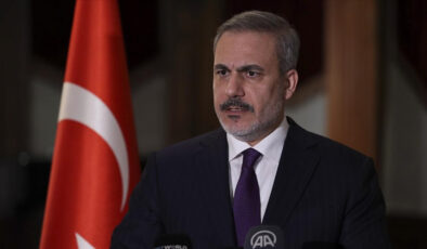 Hakan Fidan, Suudi Arabistanlı ve Mısır Dışişleri Bakanlarıyla telefonda görüştü