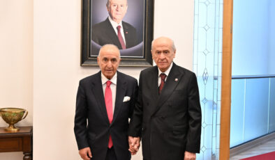 Hikmet Çetin’den Devlet Bahçeli’ye ziyaret