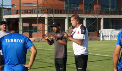 İşitme engelli ailesinin sesi oldu, Ay Yıldızlı formaya hizmet ediyor