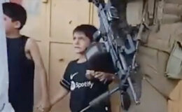 İsrail askerleri Batı Şeria’da küçük çocukları gözaltına aldı