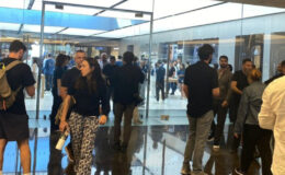 İstanbul’da iPhone 17 kuyruğu