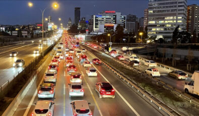 İstanbul’da trafik yoğunluğu yüzde 76’ya çıktı