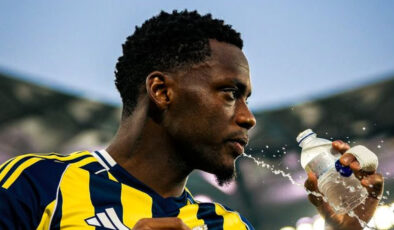 Jhon Duran, tedavi için Barcelona’da