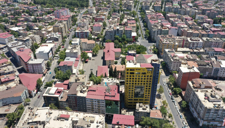 Kahramanmaraş’ın deprem öncesi ve sonrası değişimi: Yıkılan şehirde yeni projeler yükseliyor