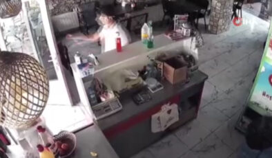 Kütahya’da 5,4 büyüklüğünde deprem çevre illerden de hissedildi