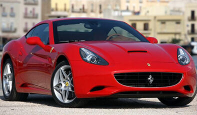 Maliye, Ferrari ve lüks araçların peşine düştü