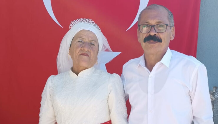 Mersin’de 4 çocuk 9 torun sahibi çift, düğünlerini 40 yıl sonra yaptı