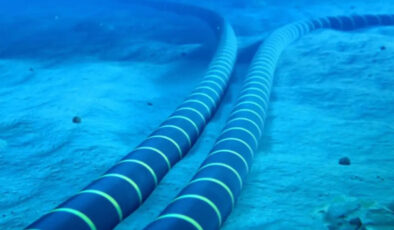 Microsoft, Kızıldeniz’de birden fazla fiber kablonun kesildiğini açıkladı