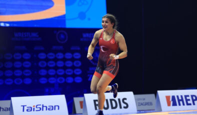 Nesrin Baş, Dünya Güreş Şampiyonası’nda finalde