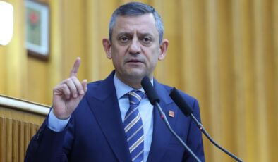 Özgür Özel, CHP’nin 22’nci Olağanüstü Kurultayı’na önceki genel başkanları davet etti