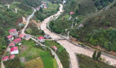 Rize ve Artvin’de selin izleri siliniyor