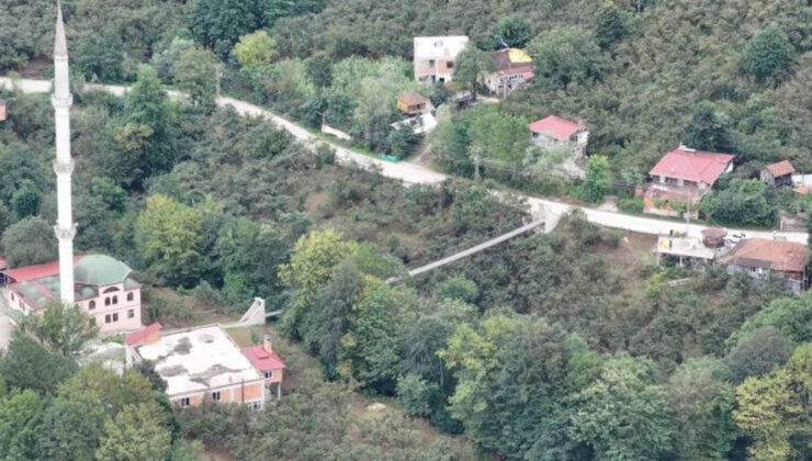 Samsun’da babasının vasiyetiyle camiye askma köprü yaptı