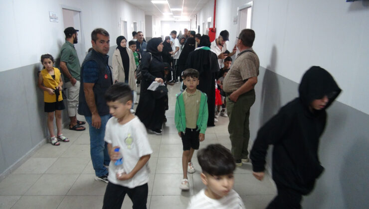 Ülkesine dönmek isteyen Suriyeliler, Öncüpınar Sınır Kapısı’nda
