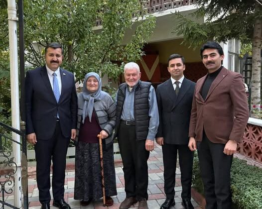 Suşehri’nde Vefa Ziyareti: Kaymakam ve Başkan Galip Amca’nın Evinde
