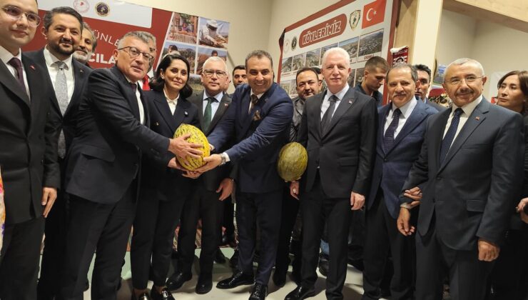 Akıncılar Standına Üst Düzey Ziyaretçi İlgisi: Siyasetin Kalbi İstanbul’da Buluştu