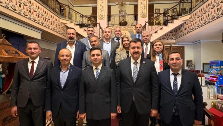 Suşehri Heyeti Vadi Federasyonu Başkanı Ersoy Özbek’i Ziyaret Etti