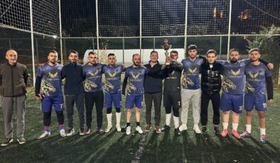 Koyulhisar’da Cumhuriyet Coşkusu: Halı Saha Kupası Mintax Spor’un!