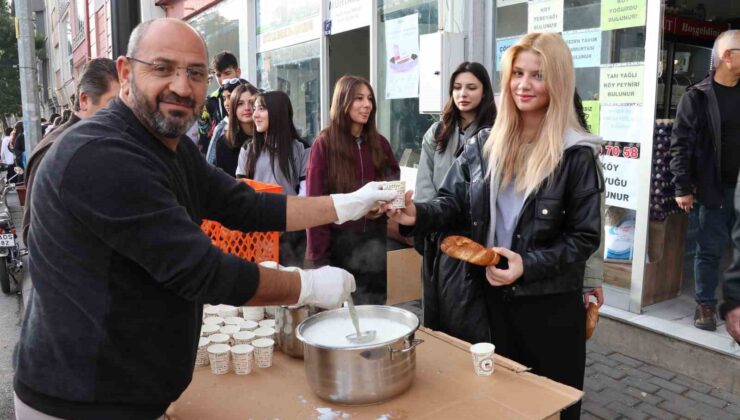 Sivas’ta Anlamlı Etkinlik: Esnaf Abdullah Arslan Köy Sütü Önyargısını Kırdı