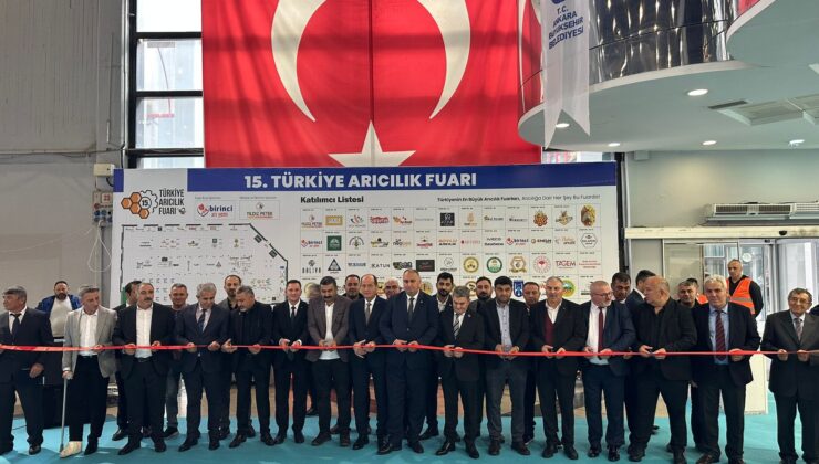 Başkan Karakullukcu’dan 15. Türkiye Arıcılık Fuarı’na Katılım ve Arıcılık Camiasına Destek