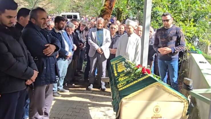 Yöresel Sanatçı Yüksel Kader Son Yolculuğuna Uğurlandı