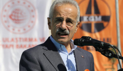 Abdulkadir Uraloğlu: Antalya’nın kalbinde hızlı, güvenli, konforlu bir ulaşım ağını tesis ettik