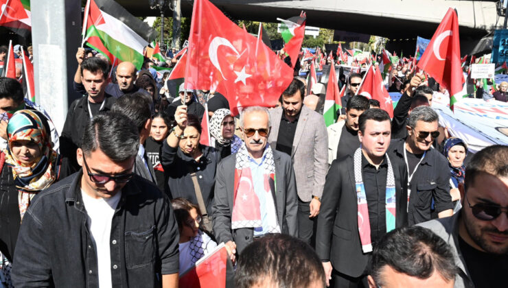 Bakan Uraloğlu Gazze Yürüyüşü’nde
