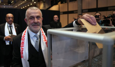 Ahmet Ürkmezgil, Beşiktaş divan kurulu başkanı oldu