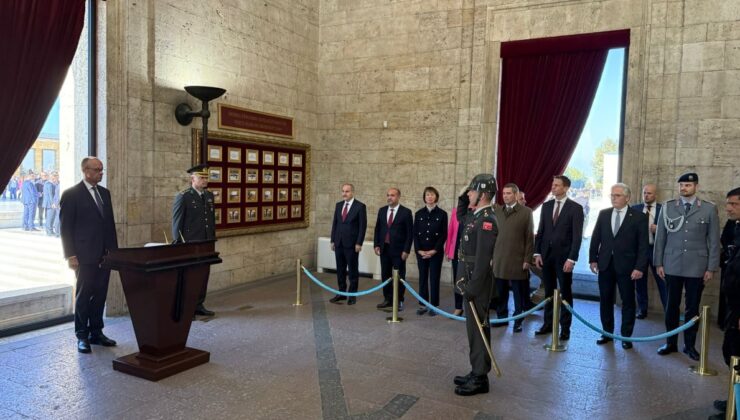 Almanya Başbakanı Merz, Anıtkabir’i ziyaret etti