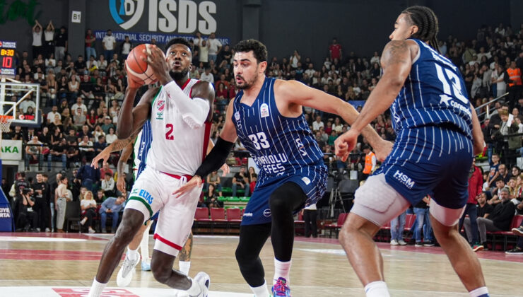 Anadolu Efes, Karşıyaka deplasmanında kazandı