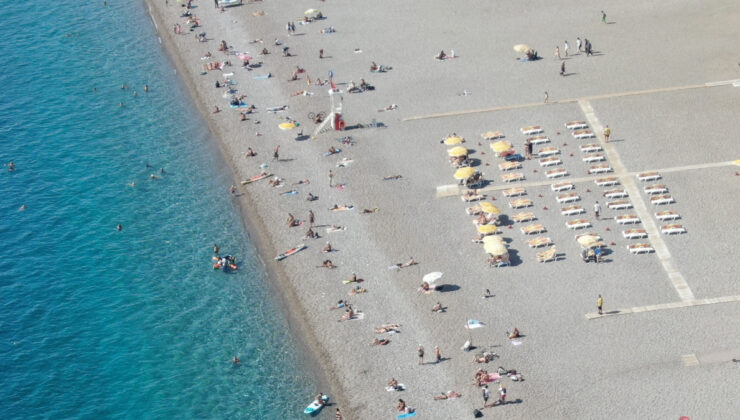 Antalya’da sahiller doldu