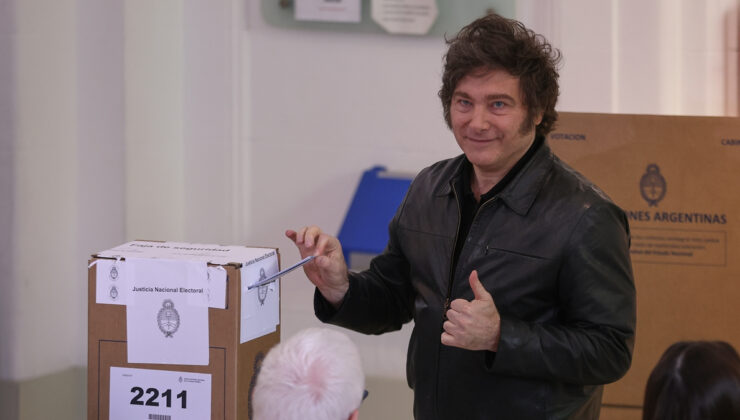 Arjantin’de parlamento seçimleri: Milei’nin partisi kazandı