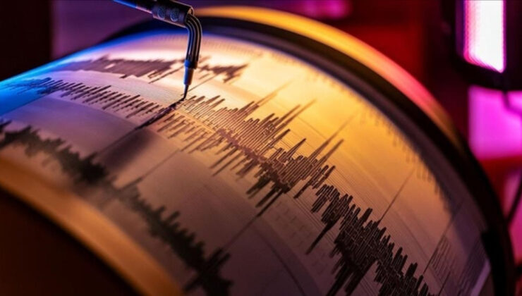 Az önce deprem mi oldu? 3 Ekim 2025 İstanbul’da son dakika deprem…