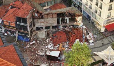 Balıkesir’de deprem fırtınası: Sabaha kadar onlarca artçı sarsıntı yaşandı