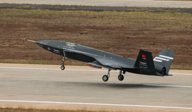 Bayraktar KIZILELMA, ilk atışta hedefleri tam isabet vurdu