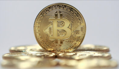 Bitcoin’den yeni rekor! 125 bin doları aştı