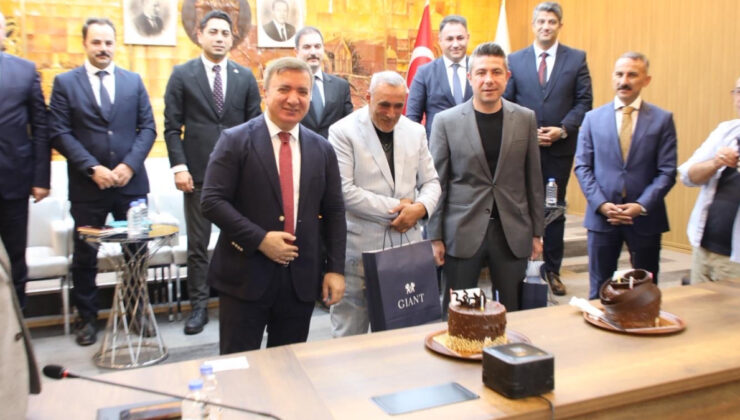 Erzincan’ın güleç yüzüne doğum günü sürprizi