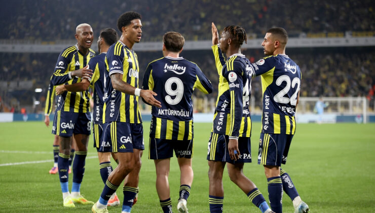 Fenerbahçe – Stuttgart maçının ilk 11’leri