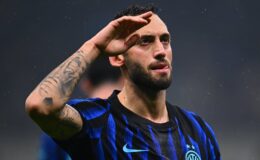 Hakan Çalhanoğlu yıldızlaştı: Inter sahasında Fiorentina’yı rahat geçti