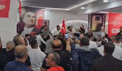 Hatay’da CHP ilçe kongresinde partililer arasında kavga