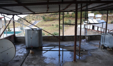 Hatay’da kurduğu sistemle yağmur suyunu depolayarak evinde değerlendirdi