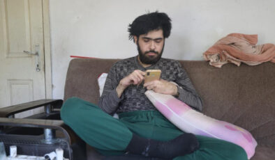 Hatay’da telefon bağımlısı gencin annesinin yardım çağrısı