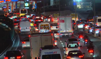 İstanbul’da akşam saatlerinde trafik yoğunluğu: Yüzde 90’a ulaştı