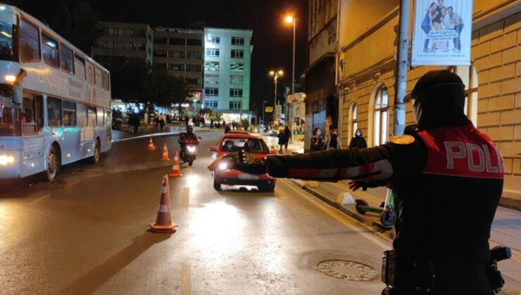 İstanbul’da ‘Huzur İstanbul’ uygulamasında bin 78 kişi gözaltına alındı