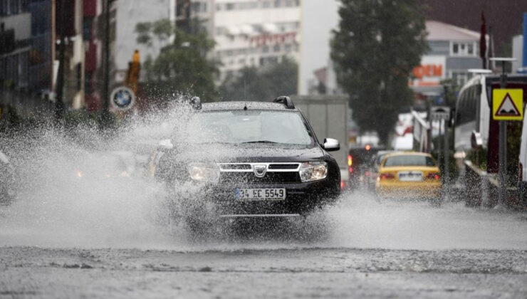 İstanbul’da Sonbahar Çilesi: Yağışla Birlikte Trafik Yoğunluğu Tavan Yaptı