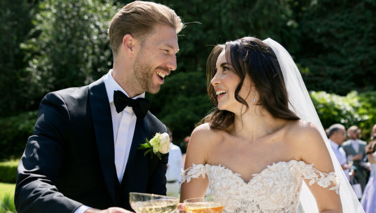 Karsu bebeğiyle Türkiye’ye geldi! Uçaktan paylaşım var