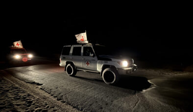 Kassam Tugayları, 2 İsrailli esirin cenazesini daha Kızılhaç’a teslim etti